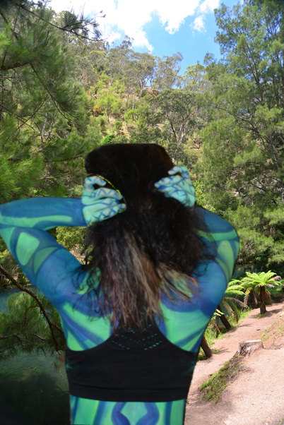 Blue Mountain Jenolan Caves Australia by Peter Samuel Rita Walker bodypaint by Alannah Morrison 3 (8)